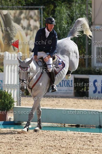 MEDINI_BLU PICASSO_GIO CAV 2011_(0483) SS3_2260.jpg